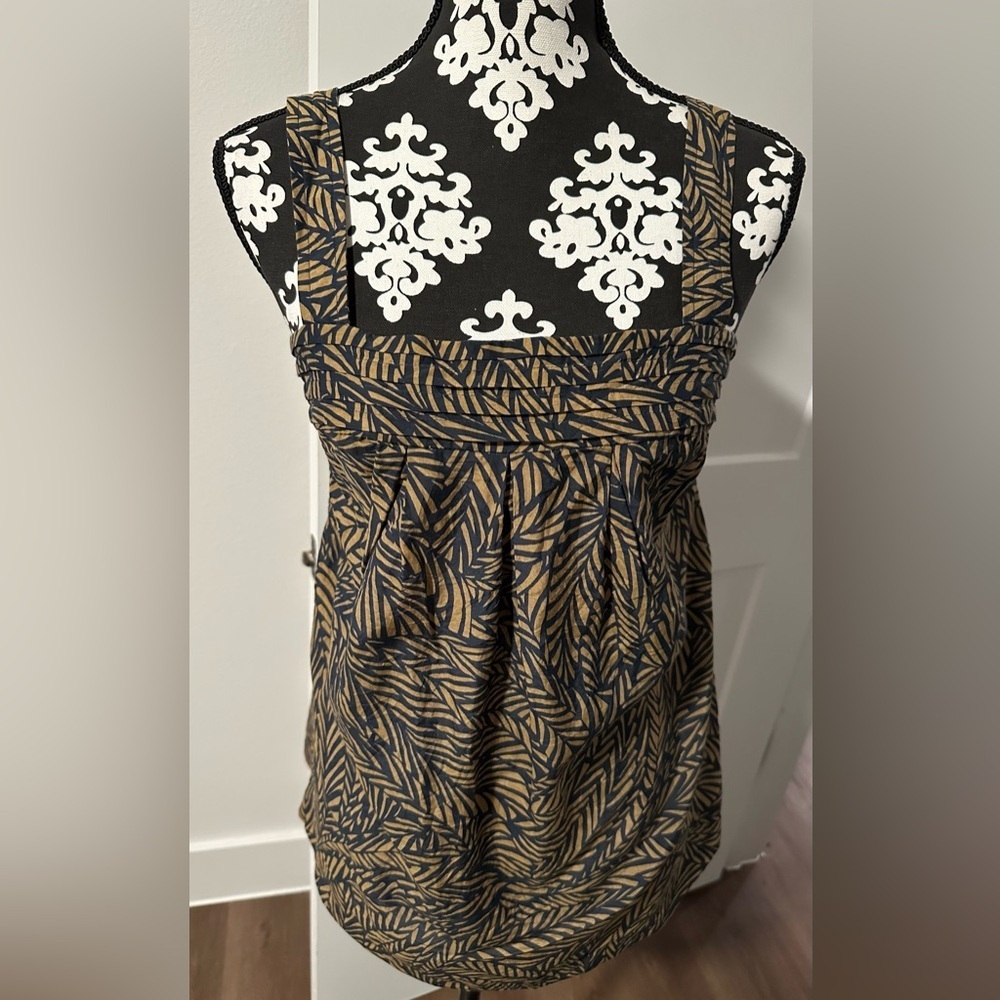 Banana Republic Tropical Leaf Pleated Patterned Blouse
